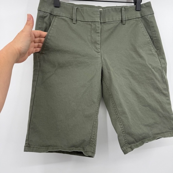 Loft Outlet Shorts Women 6 Petite Green Bermuda Roll Slash Pocket Stretch Casual - Picture 2 of 11